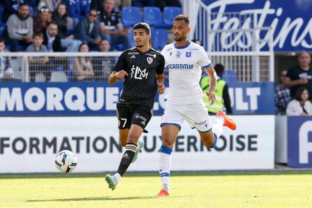 哈登12+6+16库里26分 快船险胜终结勇士3连胜