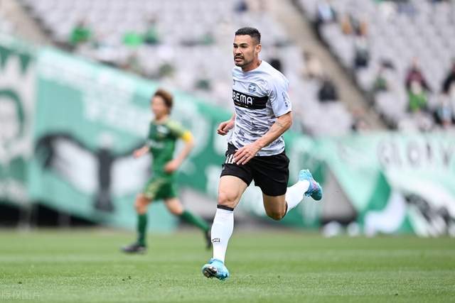 胡金秋26+14广厦力克广州 山东轻取四川获首胜